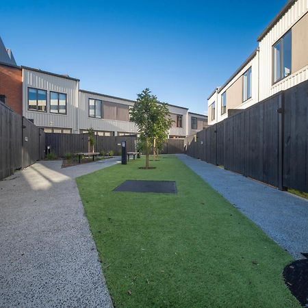 Modern Townhouse Close To City With Full Kitchen - Ellerslie โอ๊คแลนด์ ภายนอก รูปภาพ