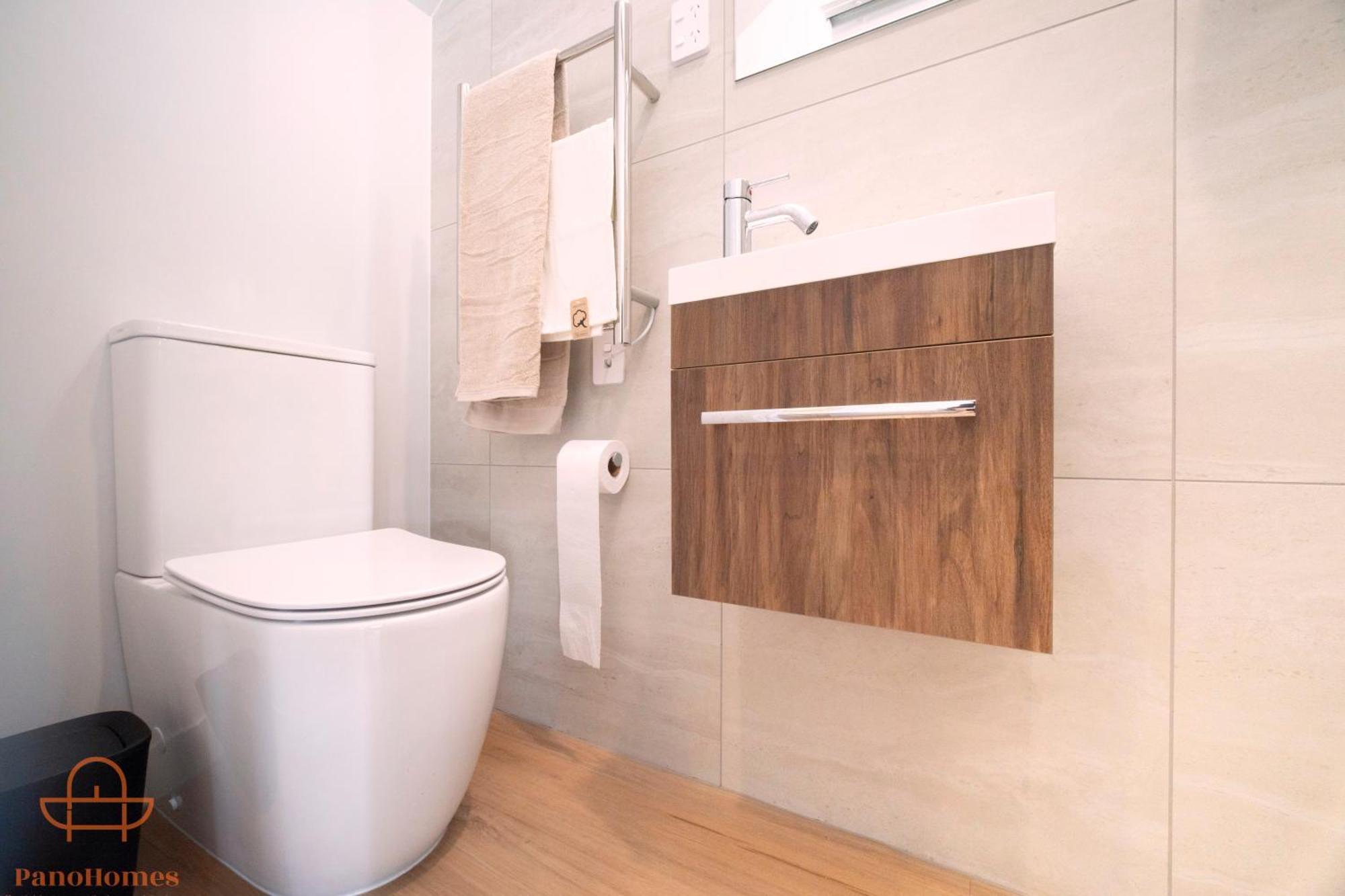 Modern Townhouse Close To City With Full Kitchen - Ellerslie โอ๊คแลนด์ ภายนอก รูปภาพ